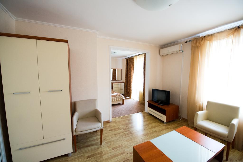 Predslava Hotel Kyiv Room photo
