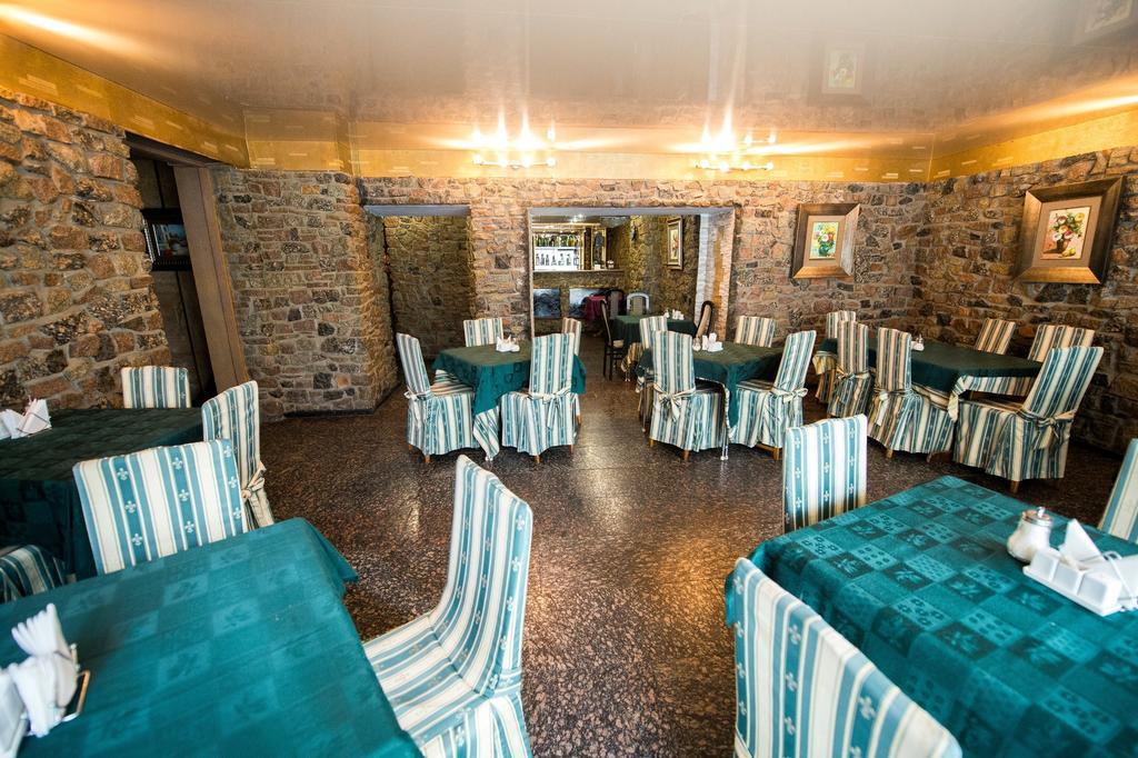 Predslava Hotel Kyiv Exterior photo